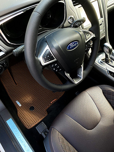 Ford Mondeo V универсал 2014- (вод.).JPG
